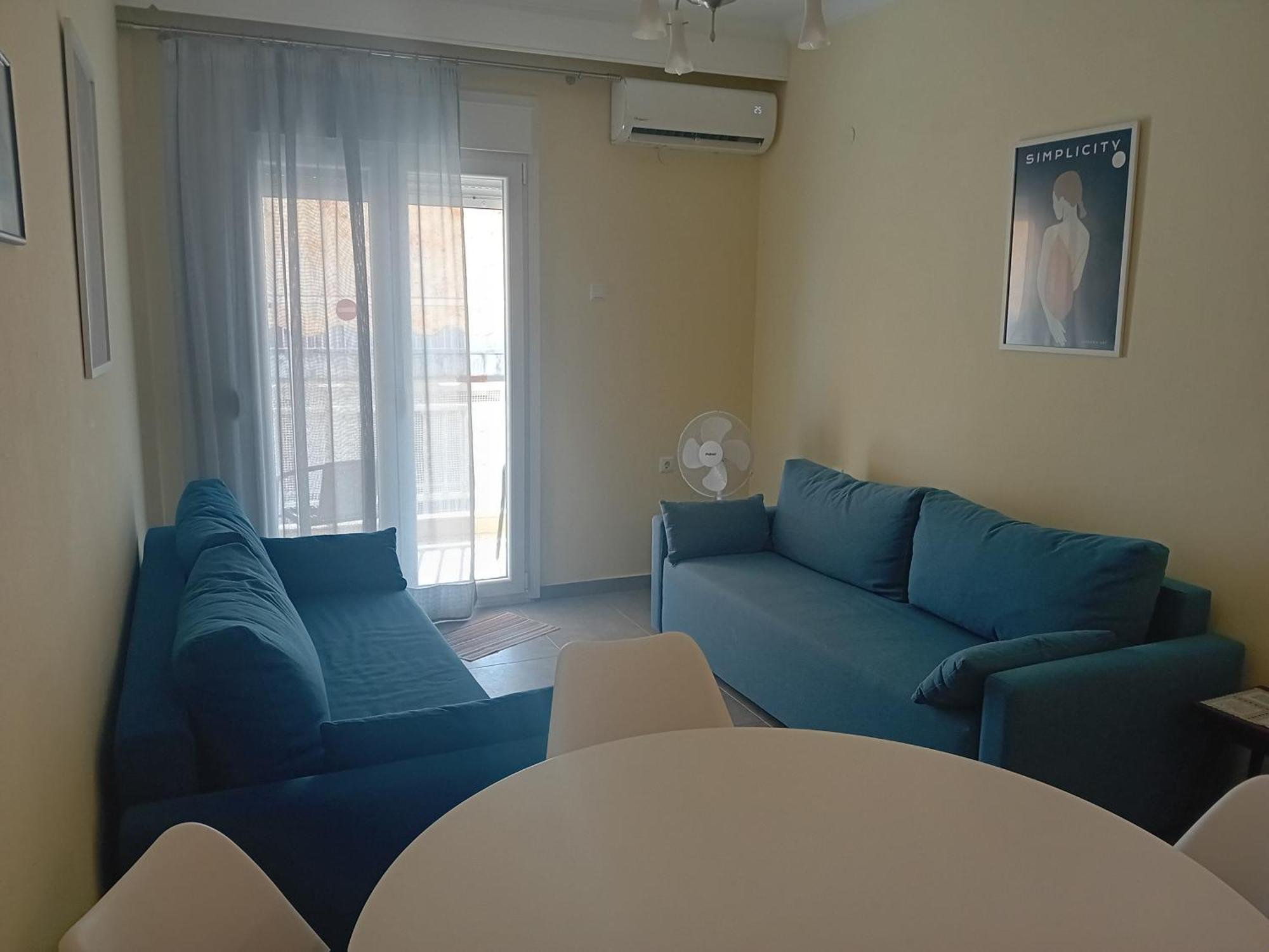 Sea Apartment Néa Péramos Bagian luar foto