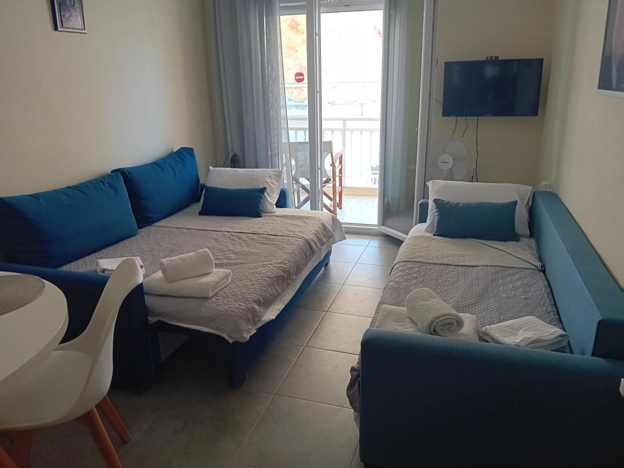 Sea Apartment Néa Péramos Bagian luar foto